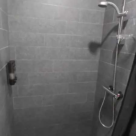 Le Tiny De Laly - Climatisation -wifi - Jardin - Airport Navette Ferienhaus