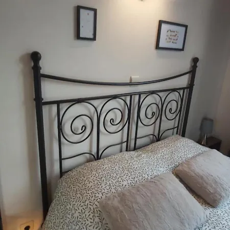 Le Tiny De Laly - Climatisation -wifi - Jardin - Airport Navette Pont-de-Loup