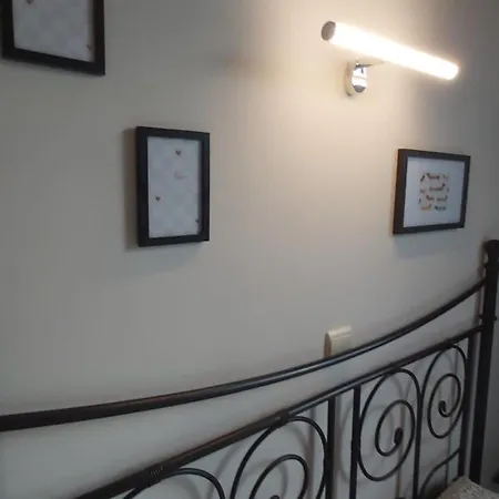 Le Tiny De Laly - Climatisation -wifi - Jardin - Airport Navette Ferienhaus