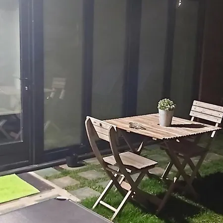 Le Tiny De Laly - Climatisation -wifi - Jardin - Airport Navette Feriehus *