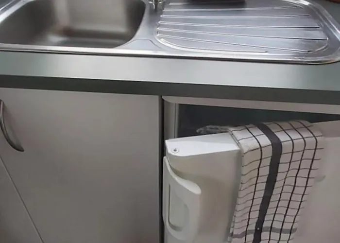 Le Tiny De Laly - Climatisation -wifi - Jardin - Airport Navette Pont-de-Loup