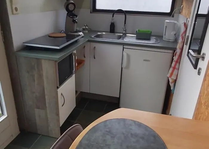 Le Tiny De Laly - Climatisation -wifi - Jardin - Airport Navette Дом отдыха