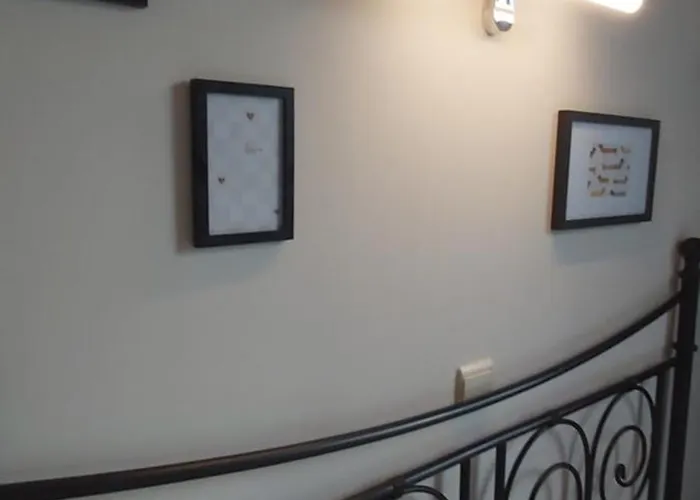 Le Tiny De Laly - Climatisation -wifi - Jardin - Airport Navette Holiday home